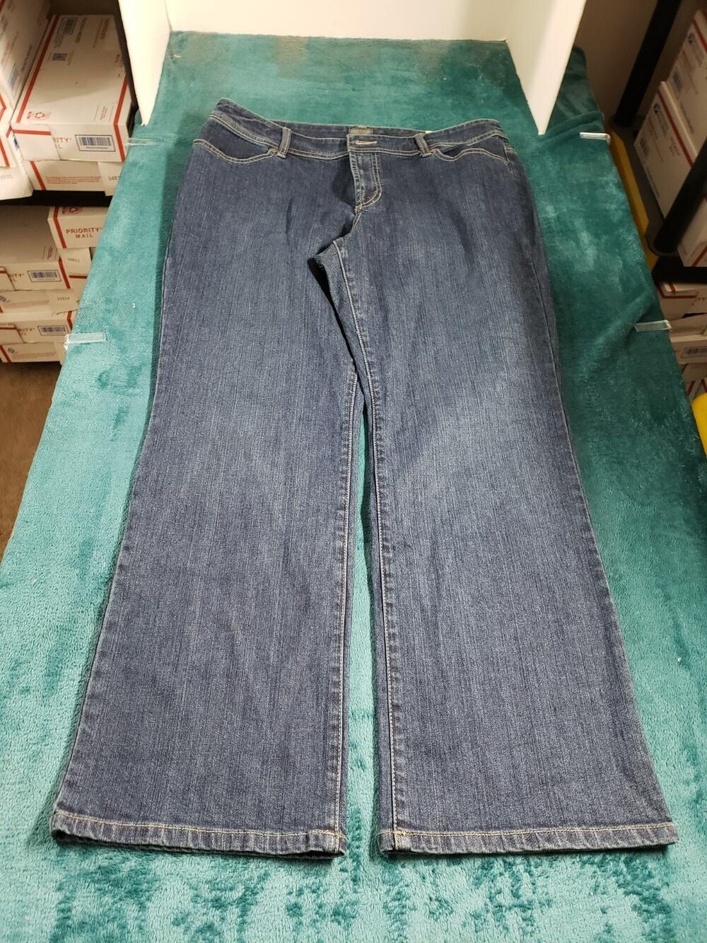 Chicos Jeans 2.5 US Size 14 Womens Blue Pants Ladies Denim Mid Rise Straight NWT